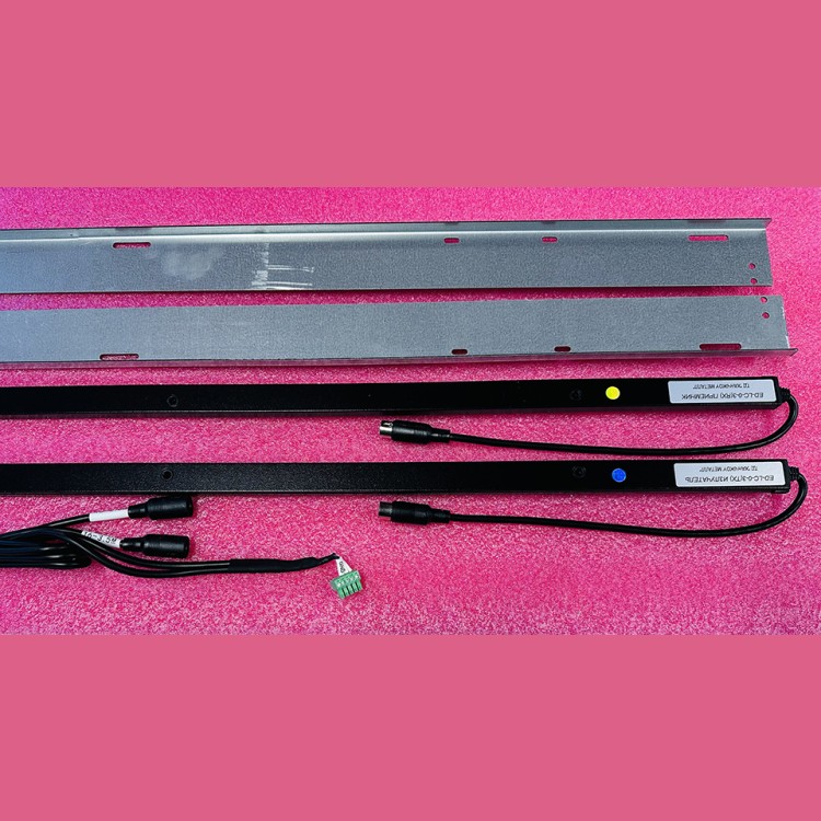 Фотобарьер (световая завеса) с комплектом кронштейнов ED-LC-0-3-4-1960