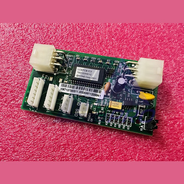 Плата подключения кодов шахты LCEFCB IC2 KM713700G11 Kone